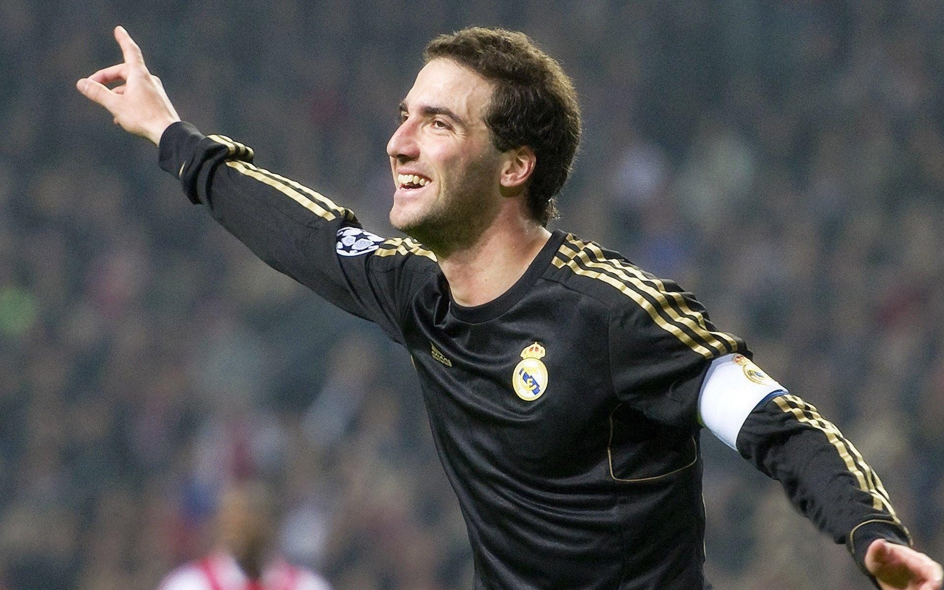 世预赛，韦尔纳双响穆勒两助，德国4-0强势晋级，攻防一体展现冠军相