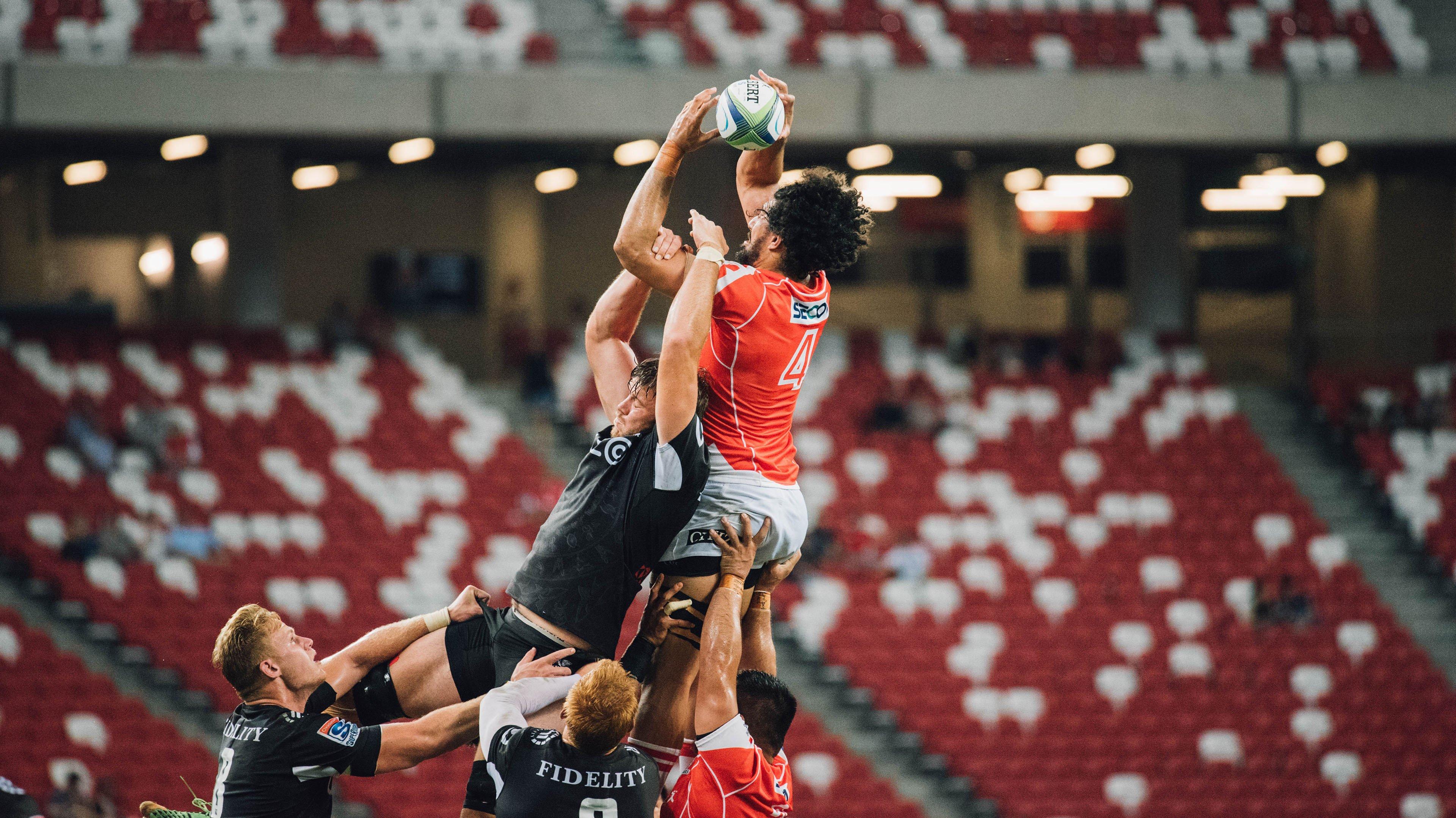 巴西足球奇才再创奇迹，连续颠球34小时5分钟，第33次刷新世界纪录！