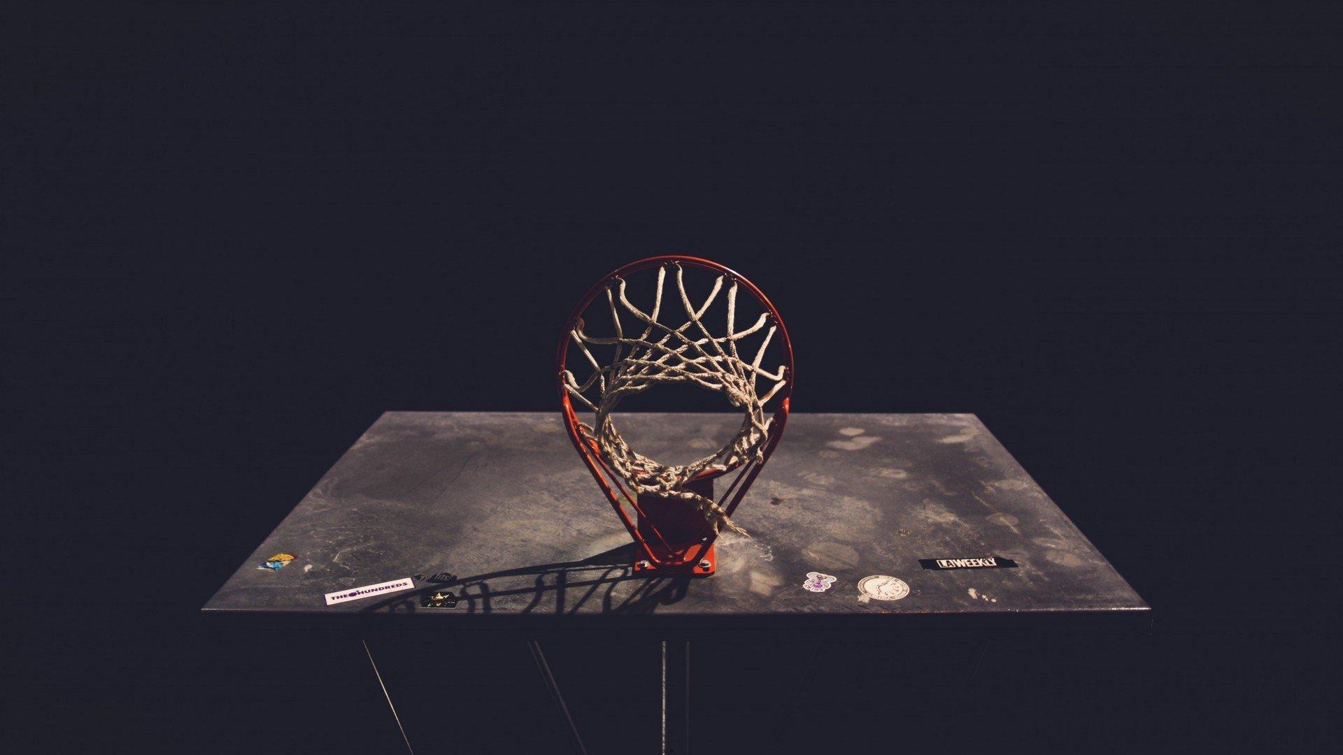 尤文图斯主帅阿莱格里，联赛扣分阴影下，球队心态失衡致失分连连